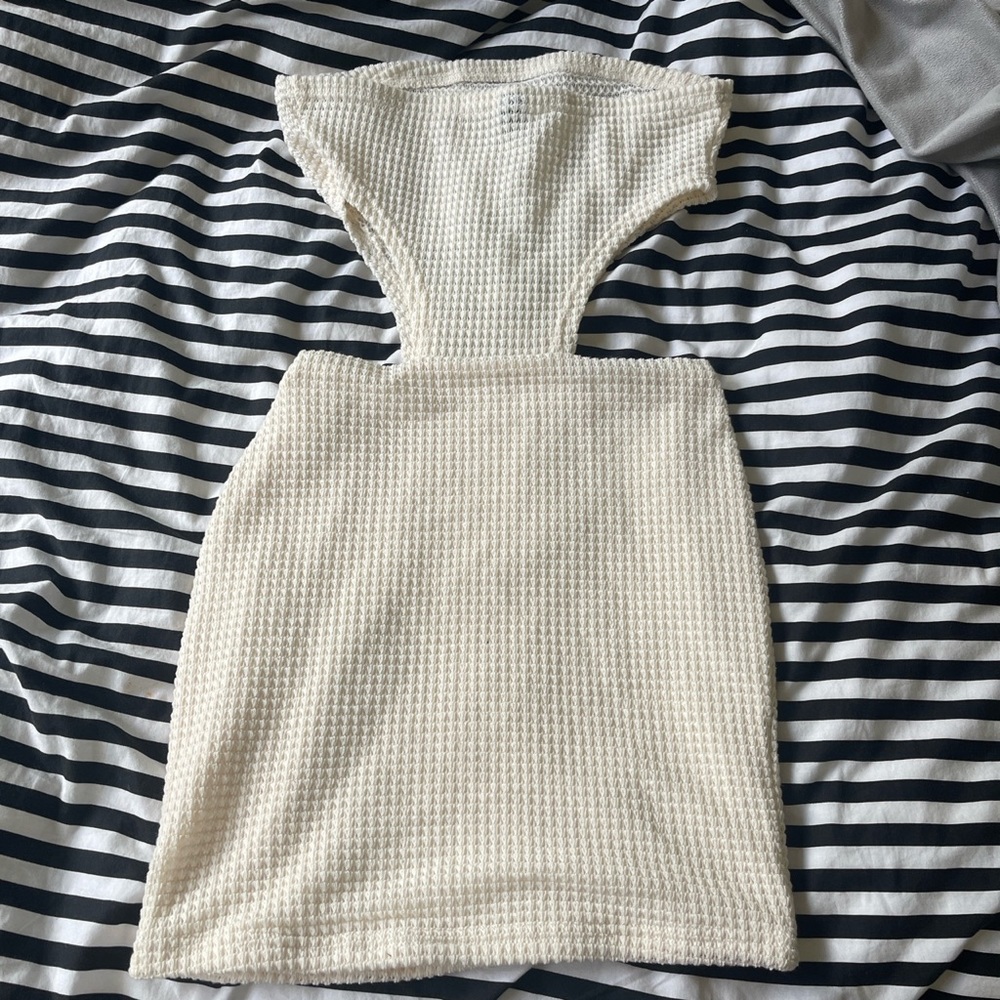 Off white crotchet mini dress!!